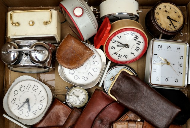 Handling Personal Belongings After Death in Virginia: Why Families Struggle and How to Ease the Burden